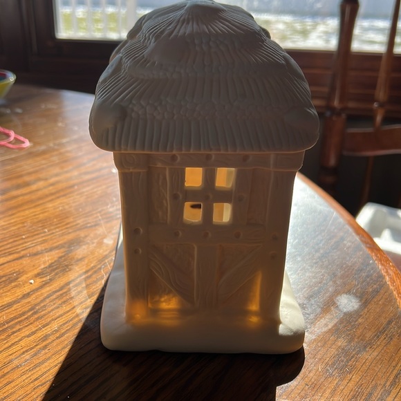 Partylite Nativity Scene. Like new in original box - Picture 3 of 4